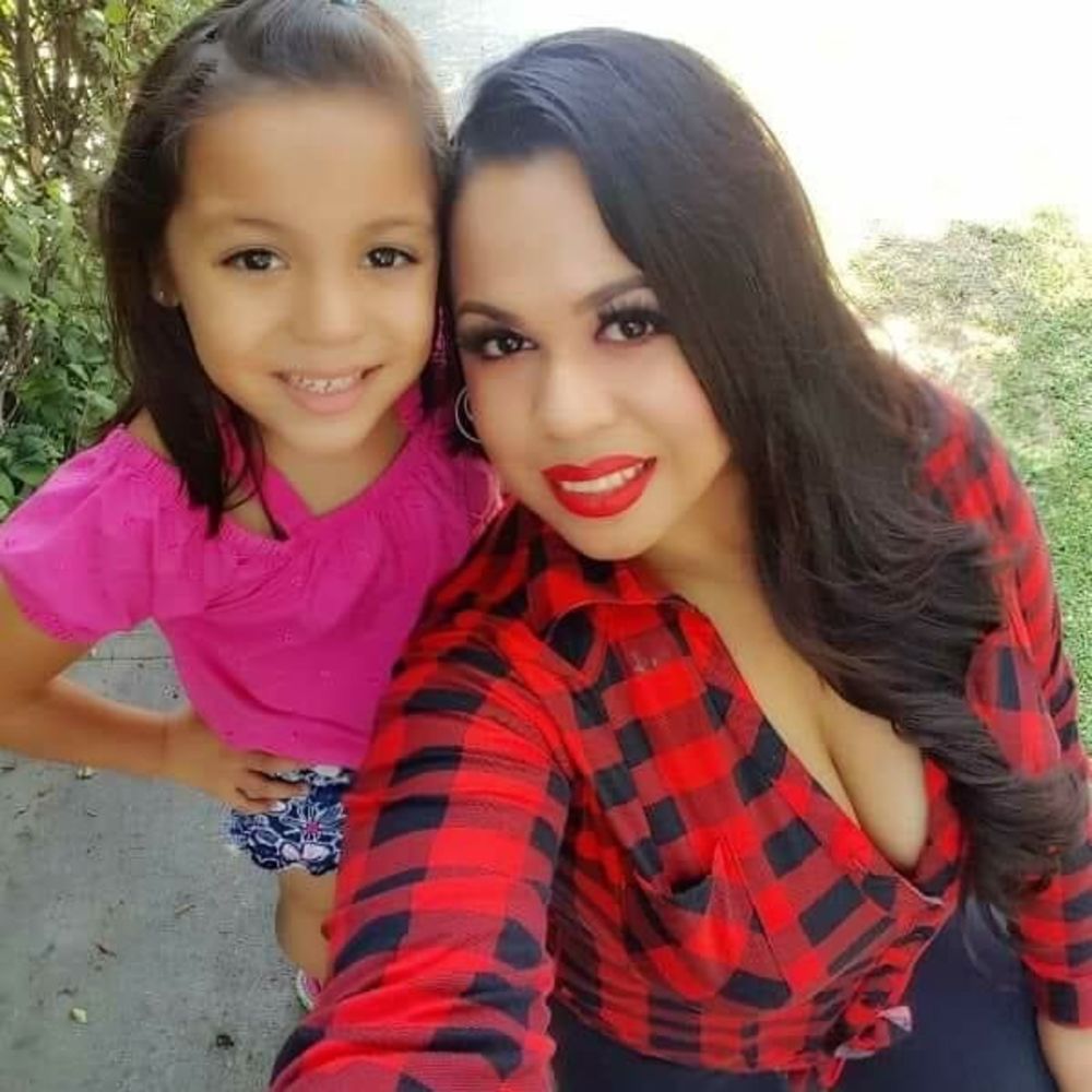 Meet your Posher, Nora